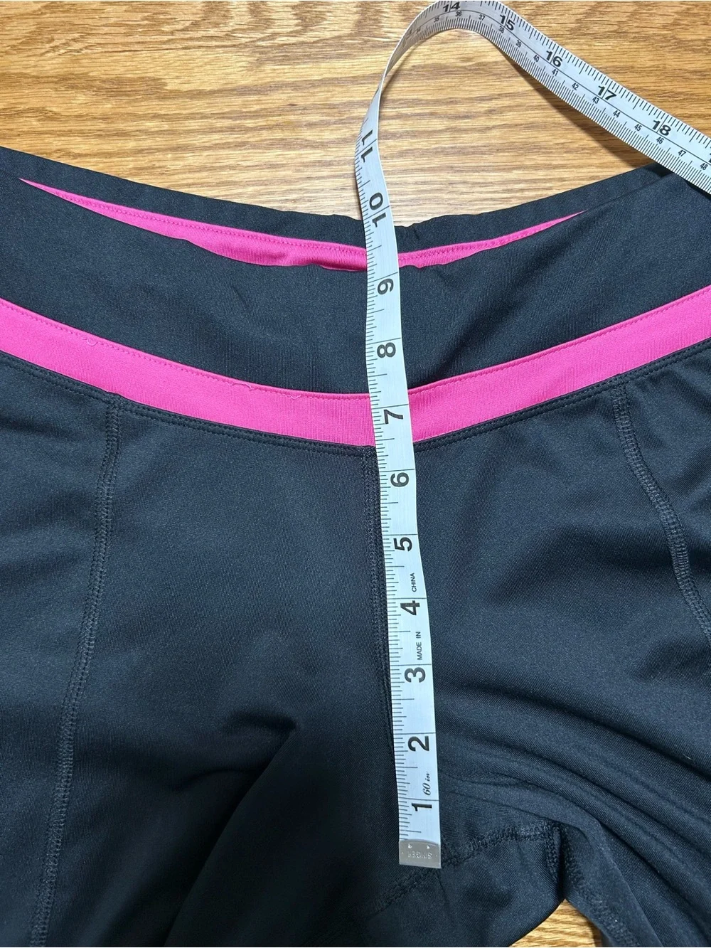 Women’s Nike Dri-Fit Yoga Pants Black with Pink Accents Size Large
